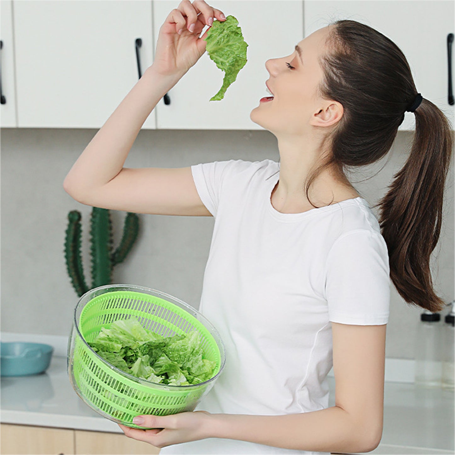 Electric Spinner Salad